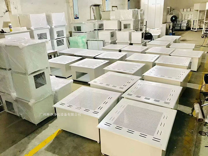 高效送風口通常安裝在潔凈室的天花板或墻壁上，送風面積較大，適用于大面積潔凈室。